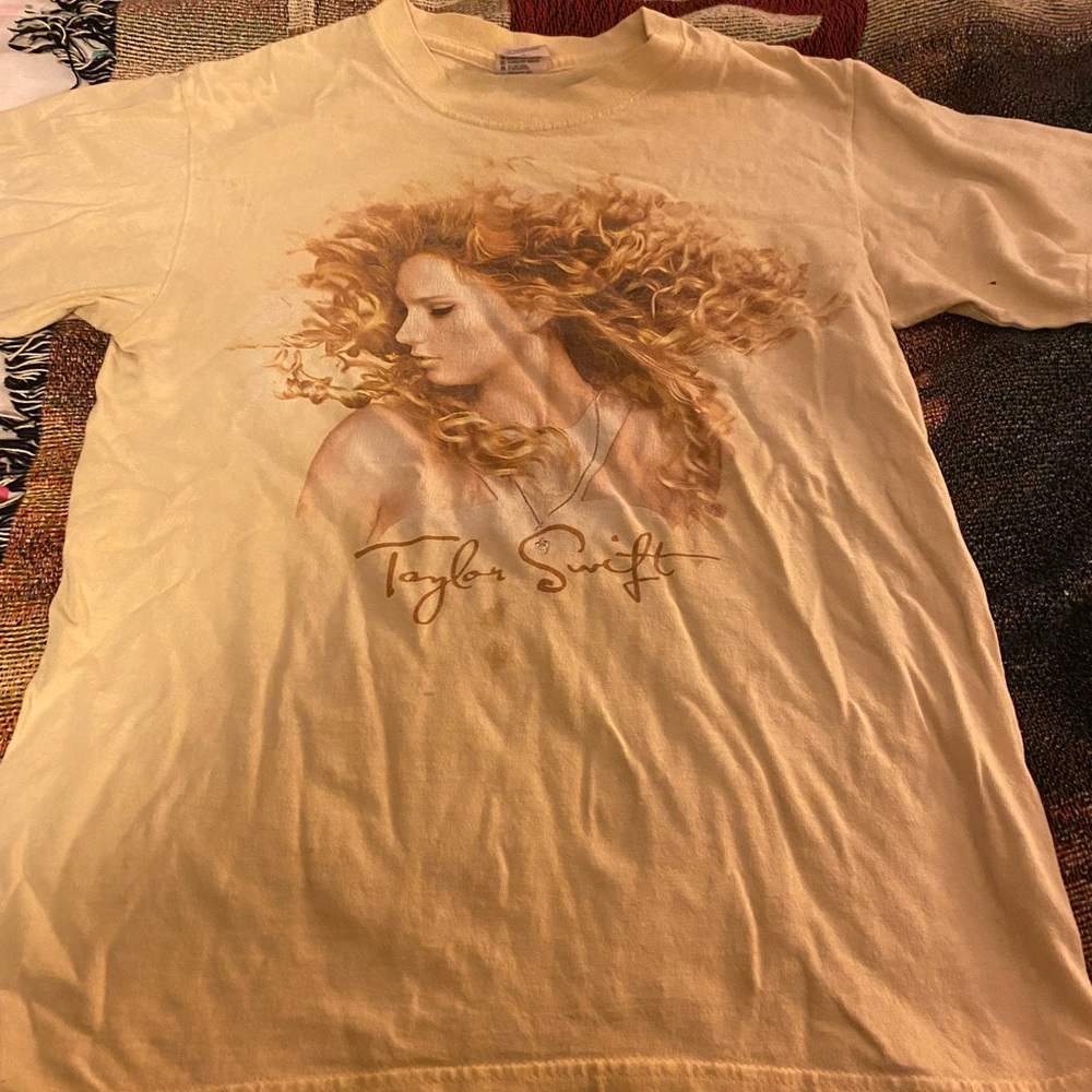 Taylor Swift Fearless Tour Shirt